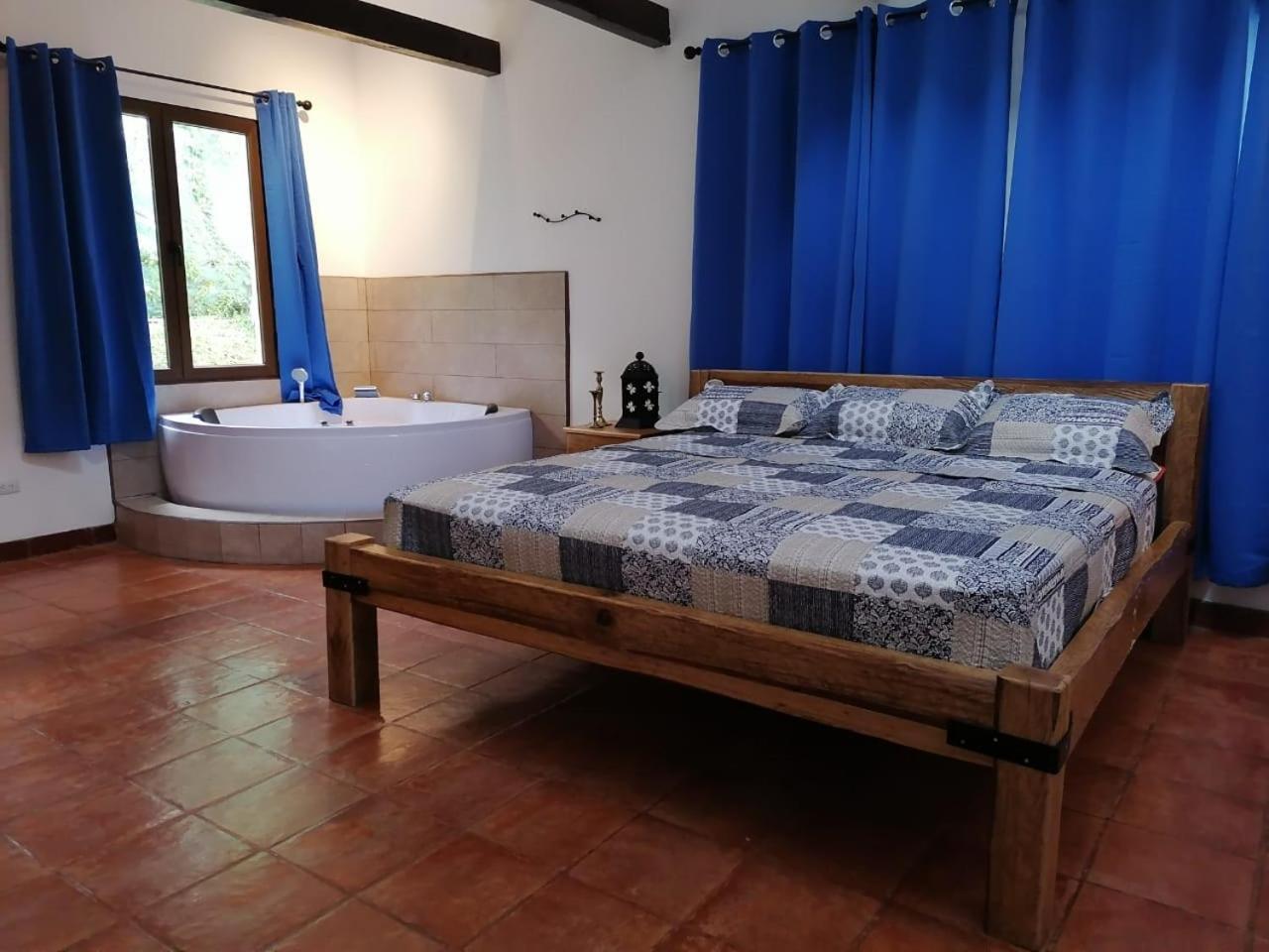 Vista Encantada Hotel Villa Canales Εξωτερικό φωτογραφία