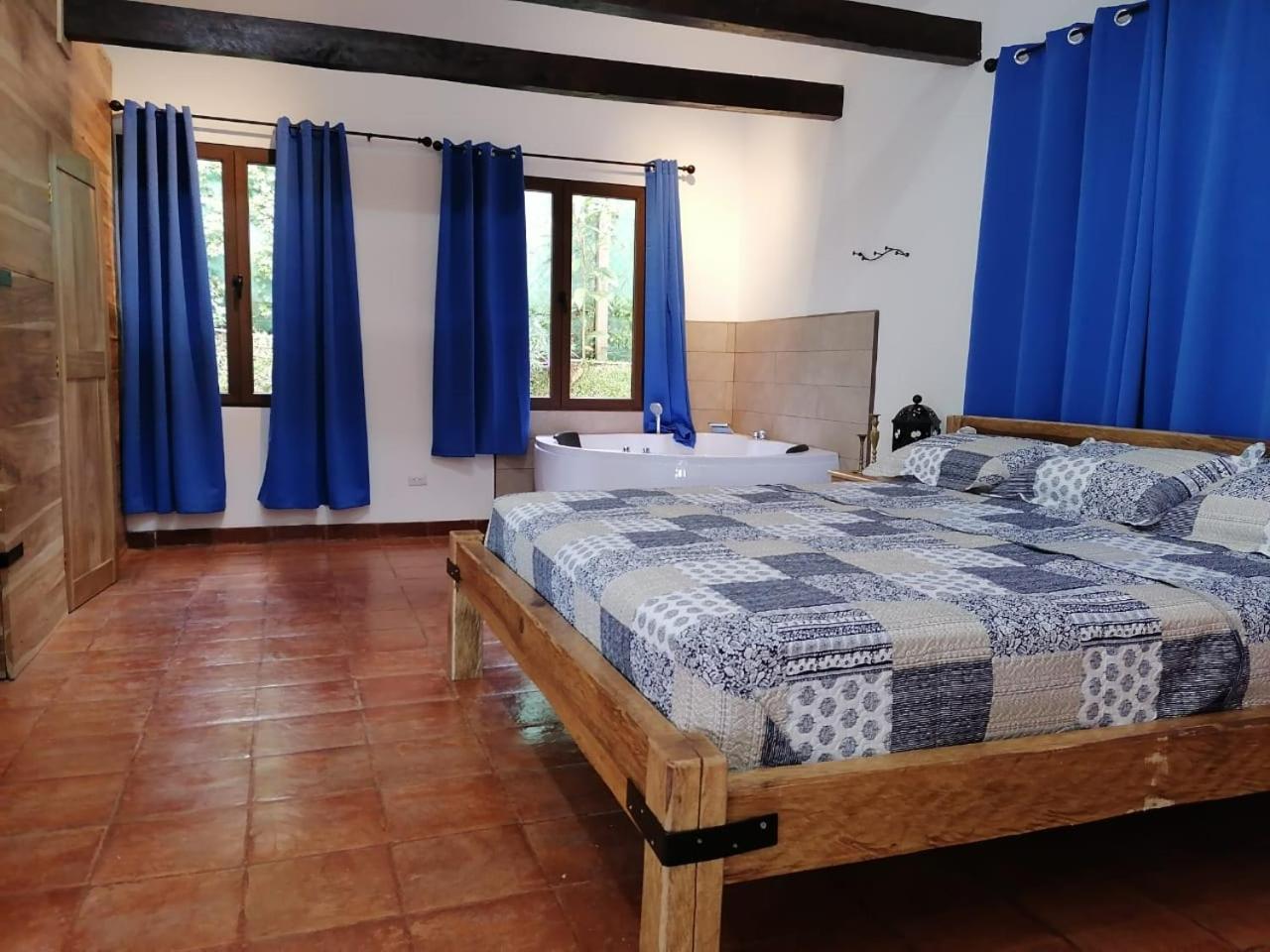 Vista Encantada Hotel Villa Canales Εξωτερικό φωτογραφία